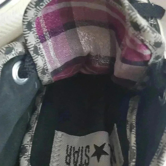 All star converse sneakers - Picture 10 of 11